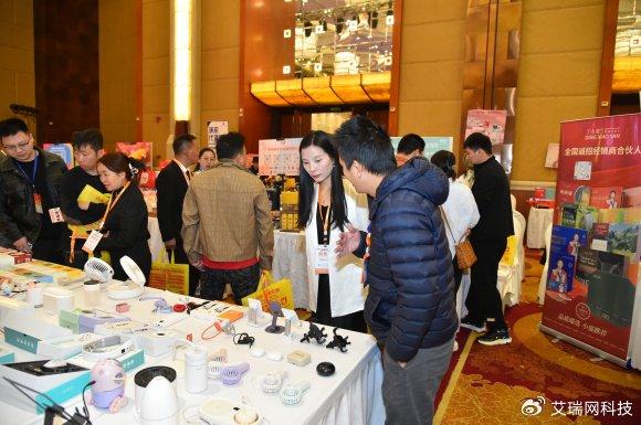礼品电子产品，现代礼品市场的璀璨新星
