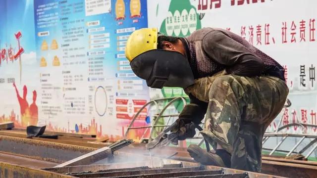 北京工地，城市建设的脉搏与劳动者的汗水