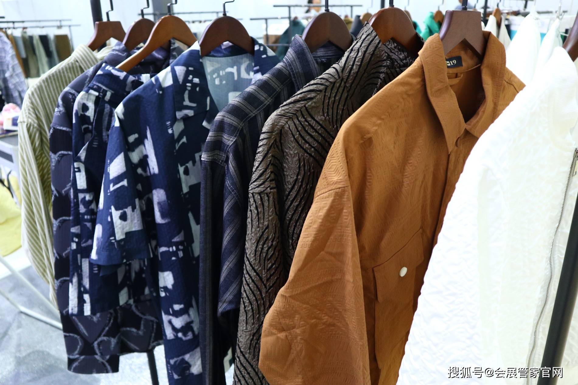 外贸衣服，时尚与全球化的交融产物