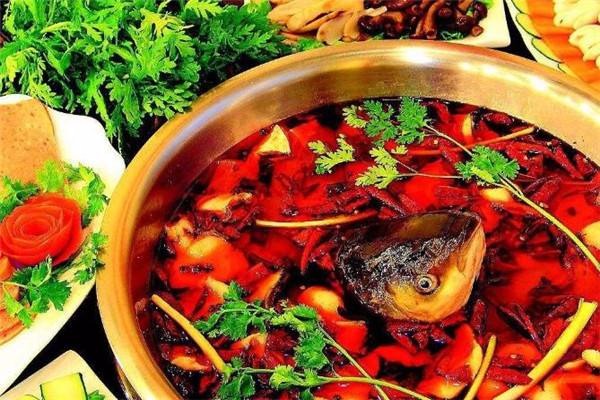 四季火锅鱼，美食与季节的完美交融