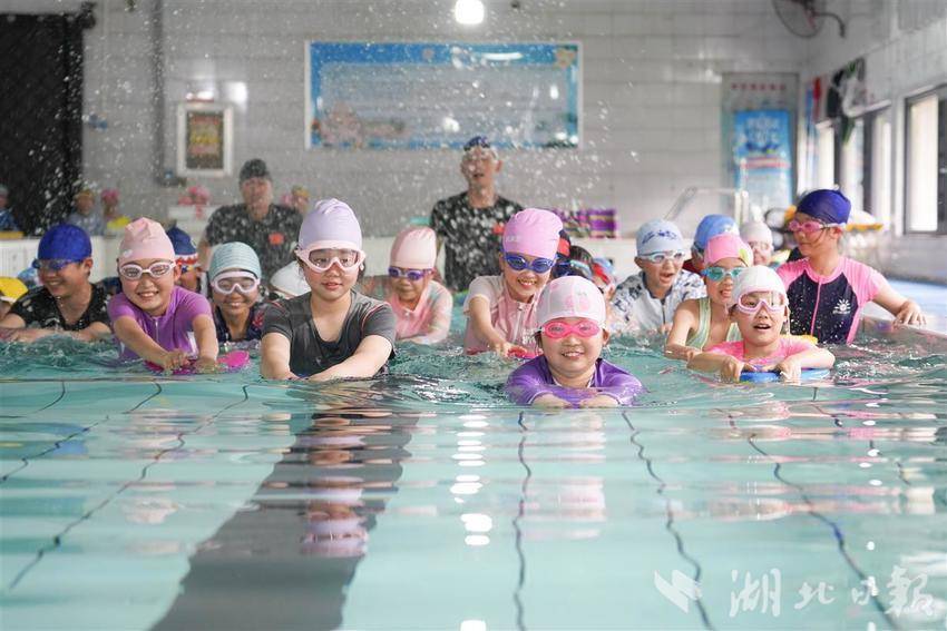 河南游泳教练培训中心，培养专业游泳教练的摇篮
