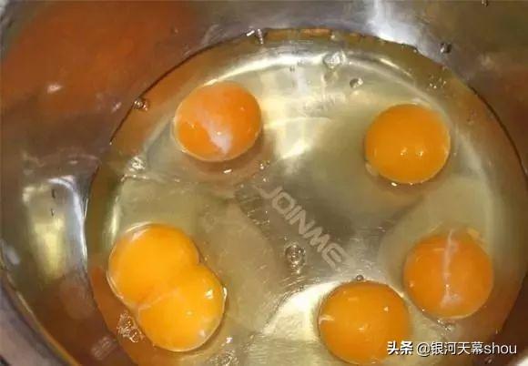 自制老式蛋糕，重温经典美味