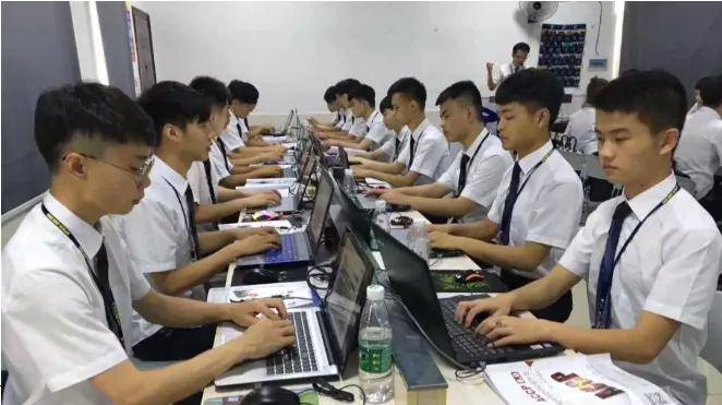 广东佛山喷涂急厂招枪手——职业机遇与挑战的探索