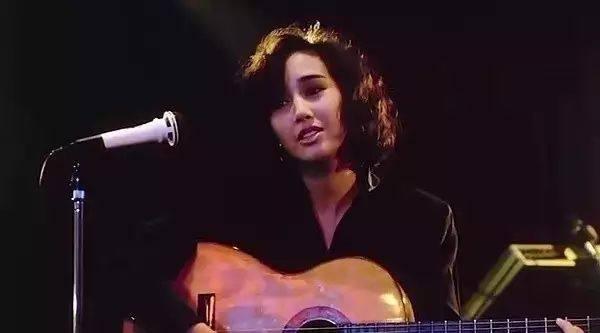 女声配音独白，情感与角色的完美融合