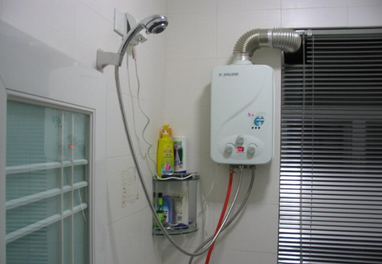 天然热水器电池更换指南
