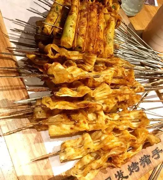 长春到贵阳的距离，飞翔的航线