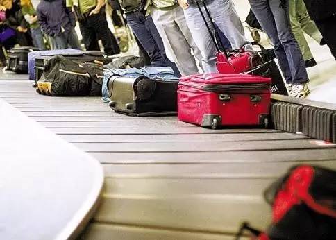 坐飞机行李箱里有电池，如何正确处理并避免安全隐患