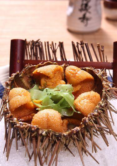 黄金骨陈小菜，传统美食的魅力与现代演绎