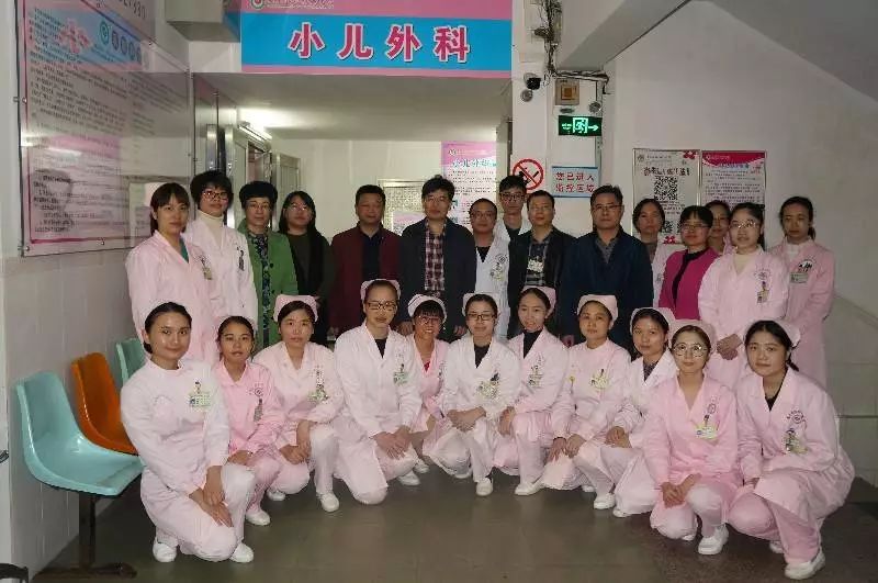 小儿必尿科专家门诊，守护儿童泌尿健康的守护者