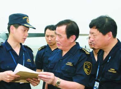海军少校待遇，荣誉与责任的体现