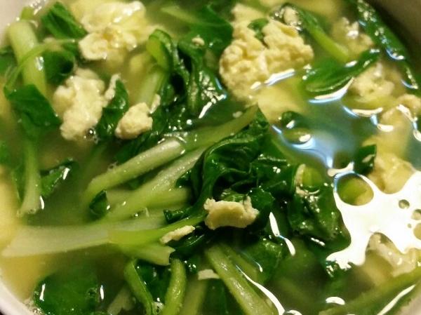 青菜蛋花汤，一道家常美味汤品的做法