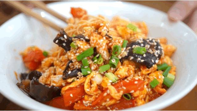 黑鱼蛋花汤，一道美味佳肴的营养解读