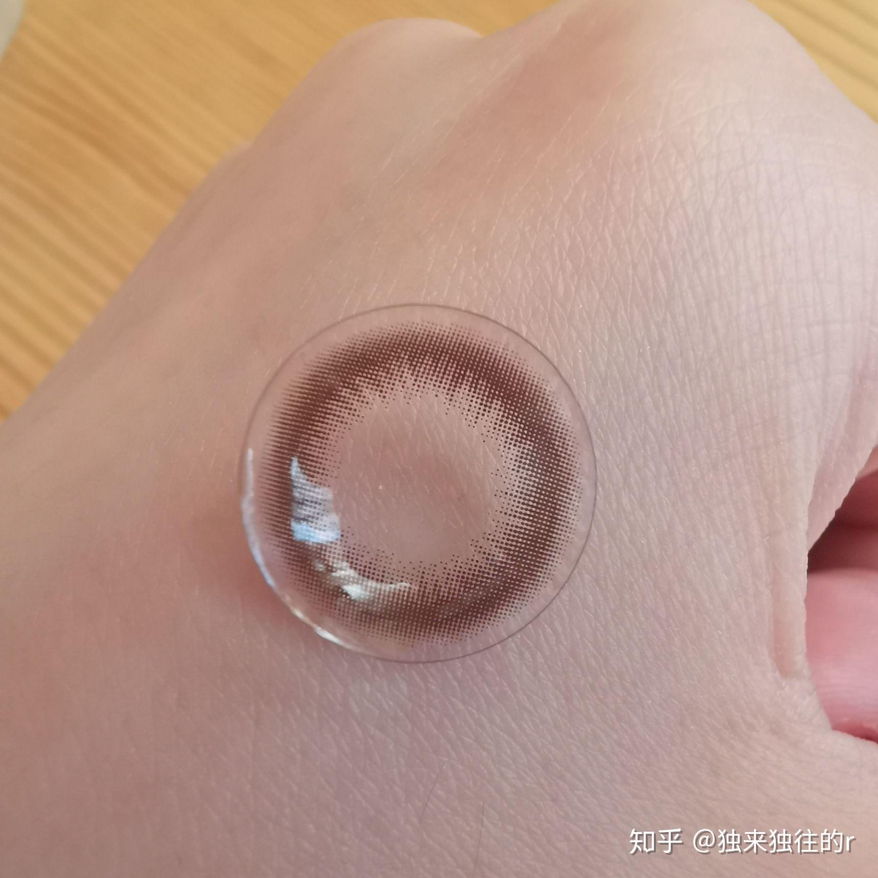 美瞳印度色真假的辨别之道