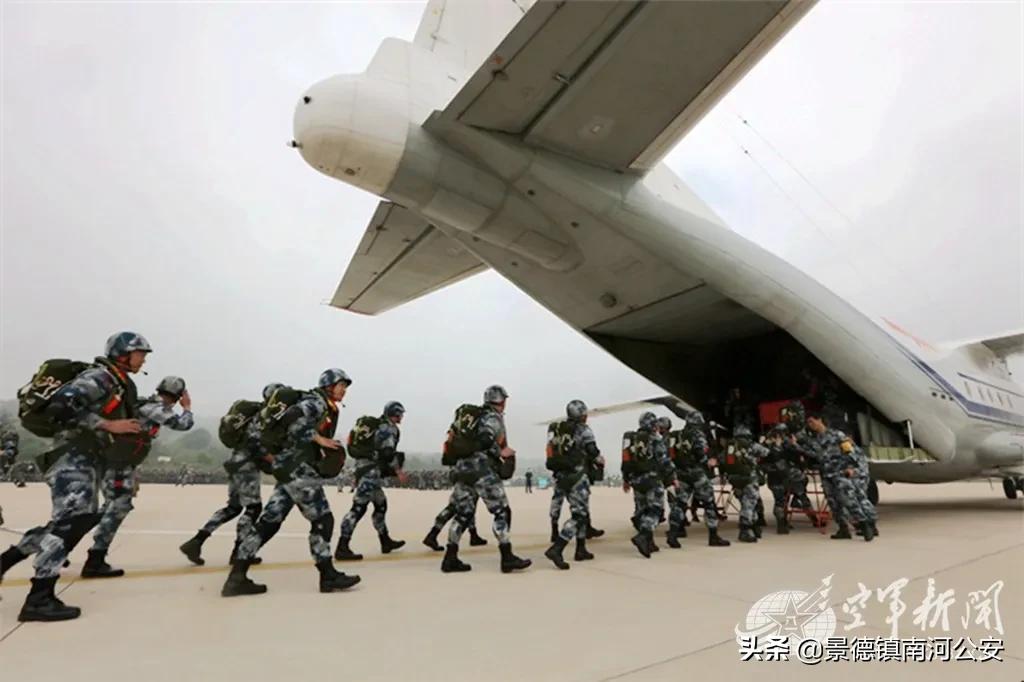 伞兵高清图，展现英勇形象与独特魅力的视觉盛宴