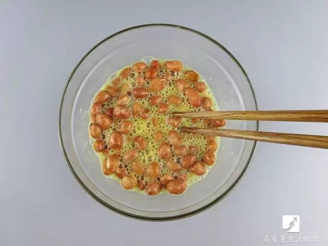 糯米鸡蛋花生，一道美味佳肴的完美结合